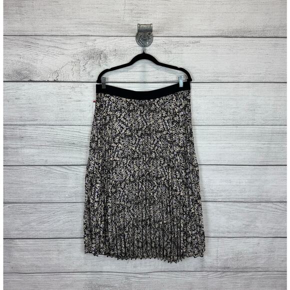 Vince Camuto Women's Black Floral Pleated Pull On Midi Skirt Size XL - Picture 5 of 7